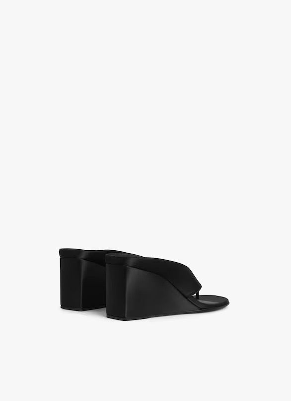 ALAÏA